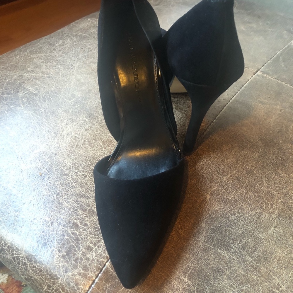 Black suede Banana Republic Heels Size 11M